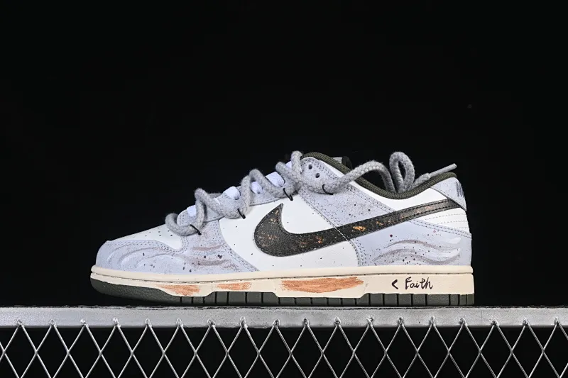 All categories Nk SB Dunk Series Nk SB Dunk Low High-end customized low-top sneakers Nike SB Dunk Low straps Anniversary high-end customized low-top casual sneakers HF5441-102